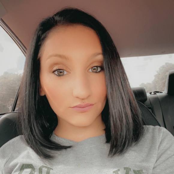 Meet your Posher, Mandi - Picture 1 of 1